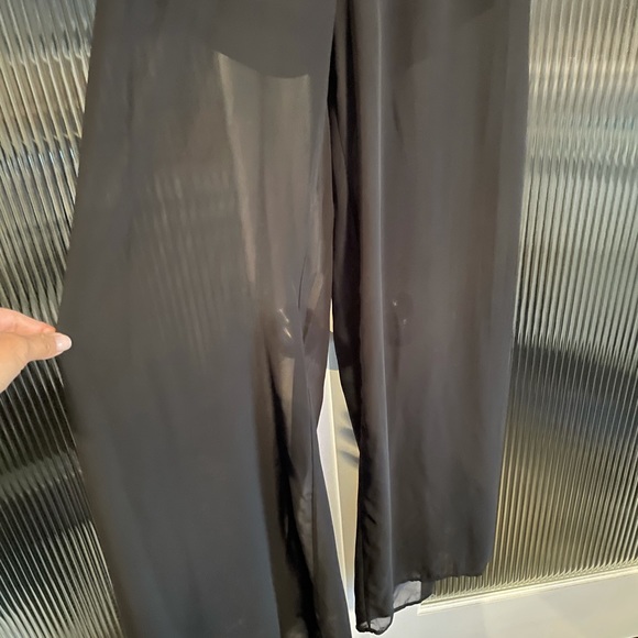 Romper - Picture 2 of 3